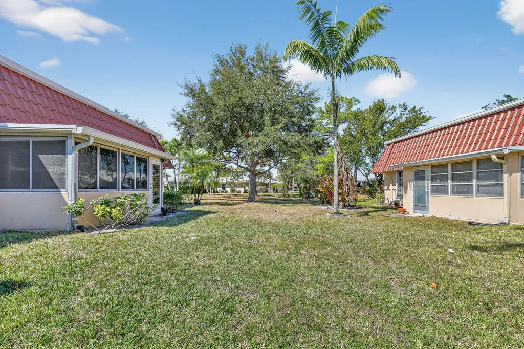 168 Amherst Lane Lake Worth FL 33467
