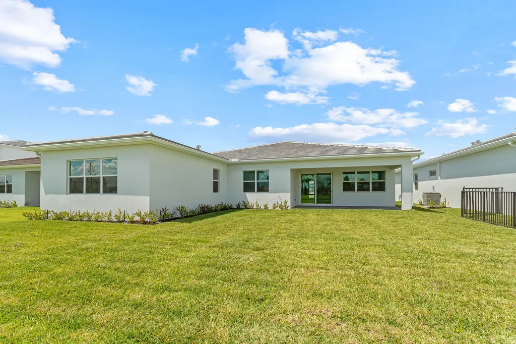 10625 SW Larocca Way Port St Lucie FL 34987