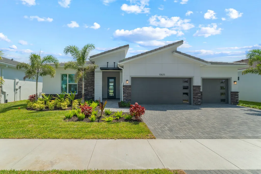 10625 SW Larocca Way Port St Lucie FL 34987