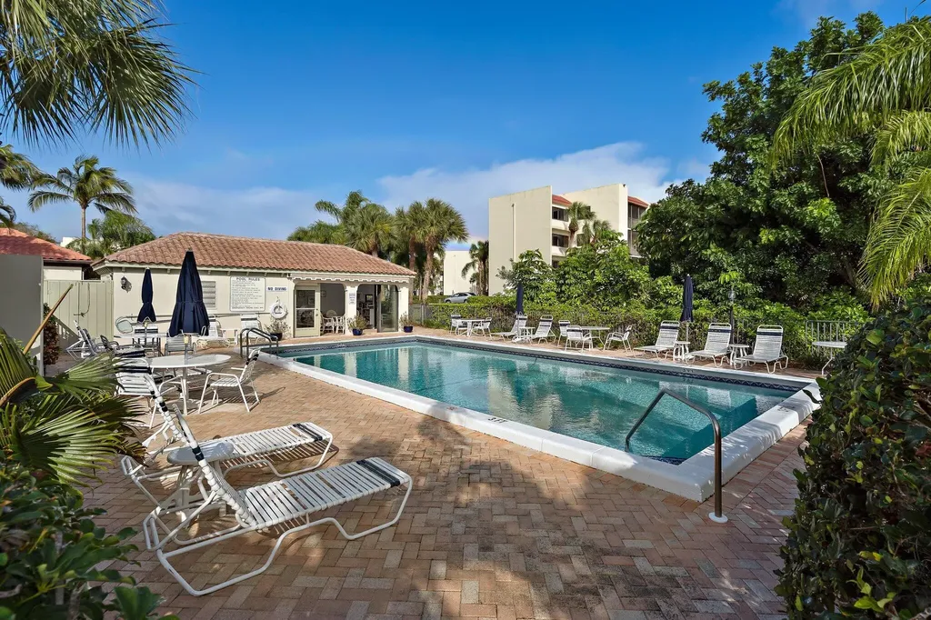 1469 Via Privada Jupiter FL 33477