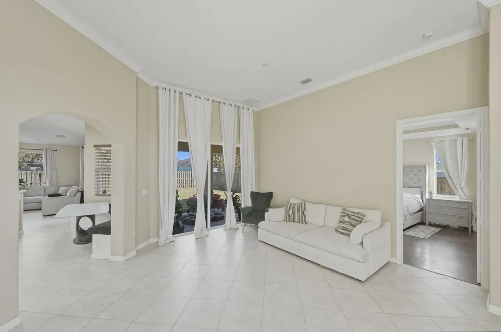 2081 SW Algiers Street Port St Lucie FL 34953
