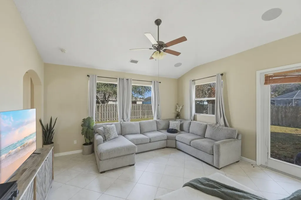 2081 SW Algiers Street Port St Lucie FL 34953