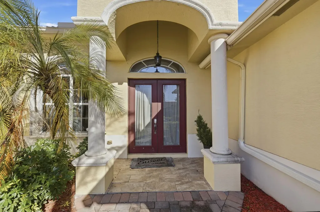 2081 SW Algiers Street Port St Lucie FL 34953