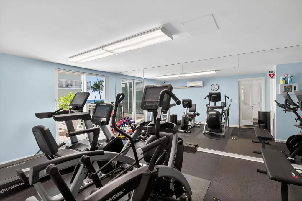 100 Royal Palm Way Palm Beach FL 33480