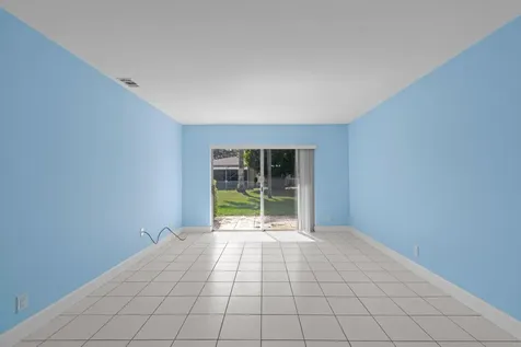 8616 Chevy Chase Drive Boca Raton FL 33433