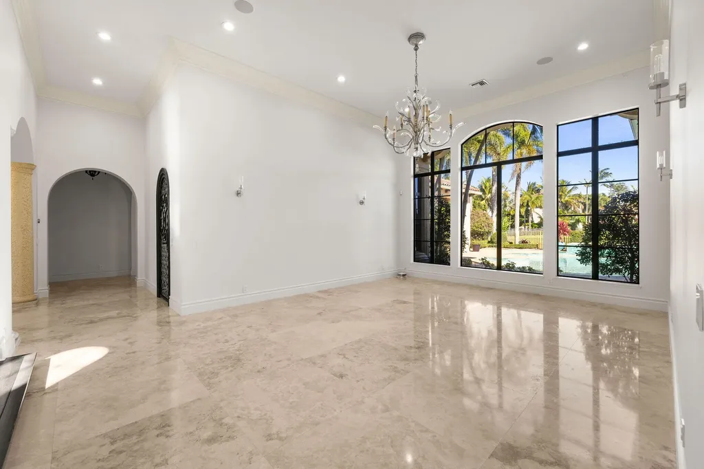 9253 Este Lago Drive Boca Raton FL 33496