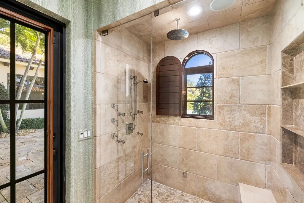9253 Este Lago Drive Boca Raton FL 33496