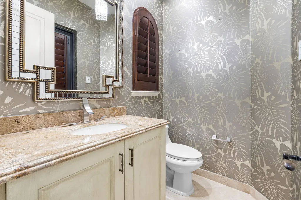 9253 Este Lago Drive Boca Raton FL 33496