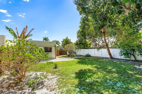 921 S M Street Lake Worth Beach FL 33460