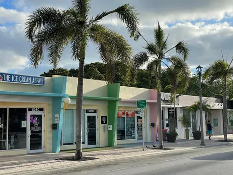 921 S M Street Lake Worth Beach FL 33460
