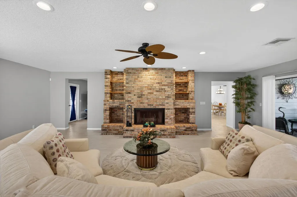 11831 Littlestone Court Palm Beach Gardens FL 33412