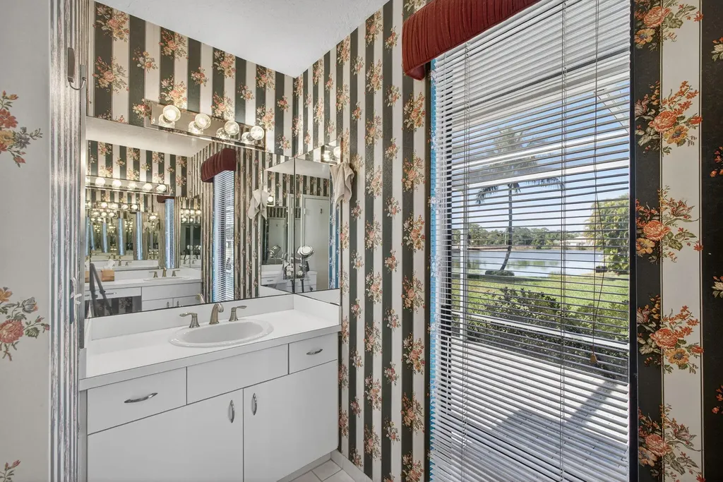 11831 Littlestone Court Palm Beach Gardens FL 33412