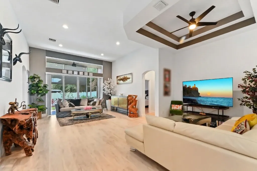 4453 N San Andros West Palm Beach FL 33411