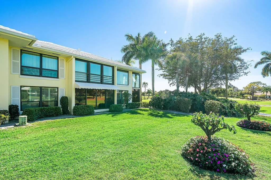 3667 Quail Ridge Drive N Boynton Beach FL 33436