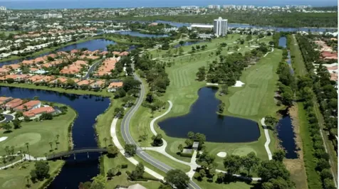 16671 Traders Crossing Crossing N Jupiter FL 33477