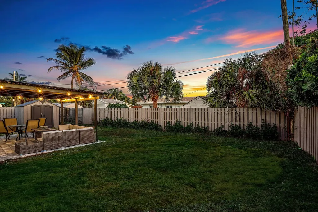 950 NE 23rd Place Pompano Beach FL 33064