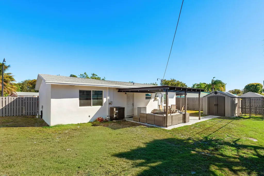 950 NE 23rd Place Pompano Beach FL 33064