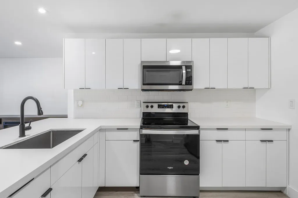 950 NE 23rd Place Pompano Beach FL 33064