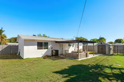950 NE 23rd Place Pompano Beach FL 33064