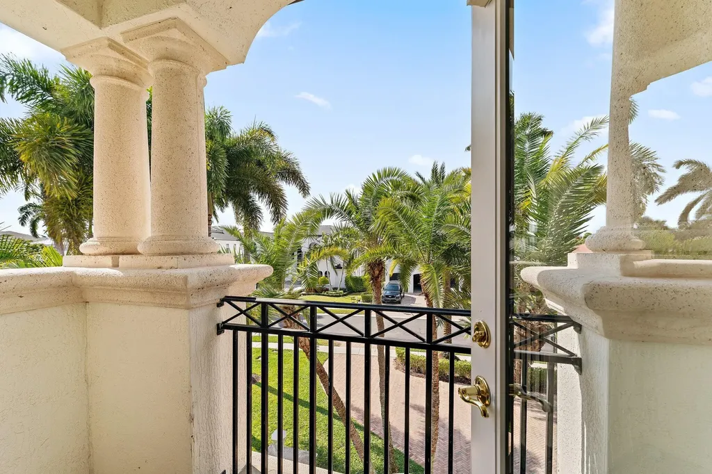 422 Savoie Drive Palm Beach Gardens FL 33410