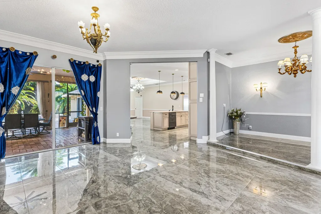 13256 Temple Boulevard The Acreage FL 33412