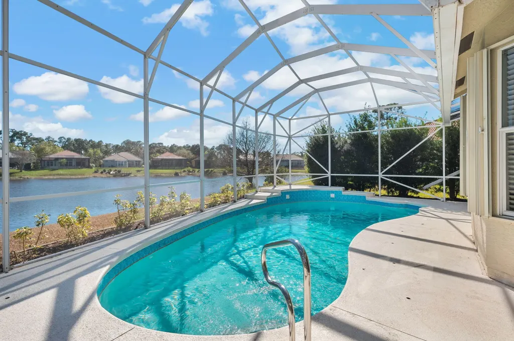 805 SW Marsh Harbor Bay Port St Lucie FL 34986