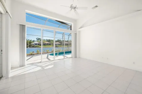 805 SW Marsh Harbor Bay Port St Lucie FL 34986
