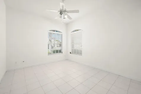 805 SW Marsh Harbor Bay Port St Lucie FL 34986