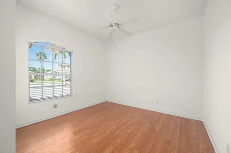 805 SW Marsh Harbor Bay Port St Lucie FL 34986