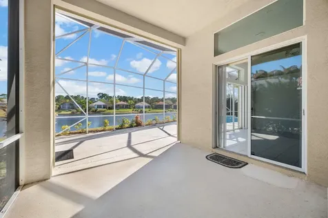 805 SW Marsh Harbor Bay Port St Lucie FL 34986