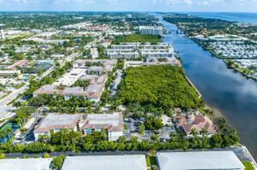 2408 Tuscany Way Boynton Beach FL 33435