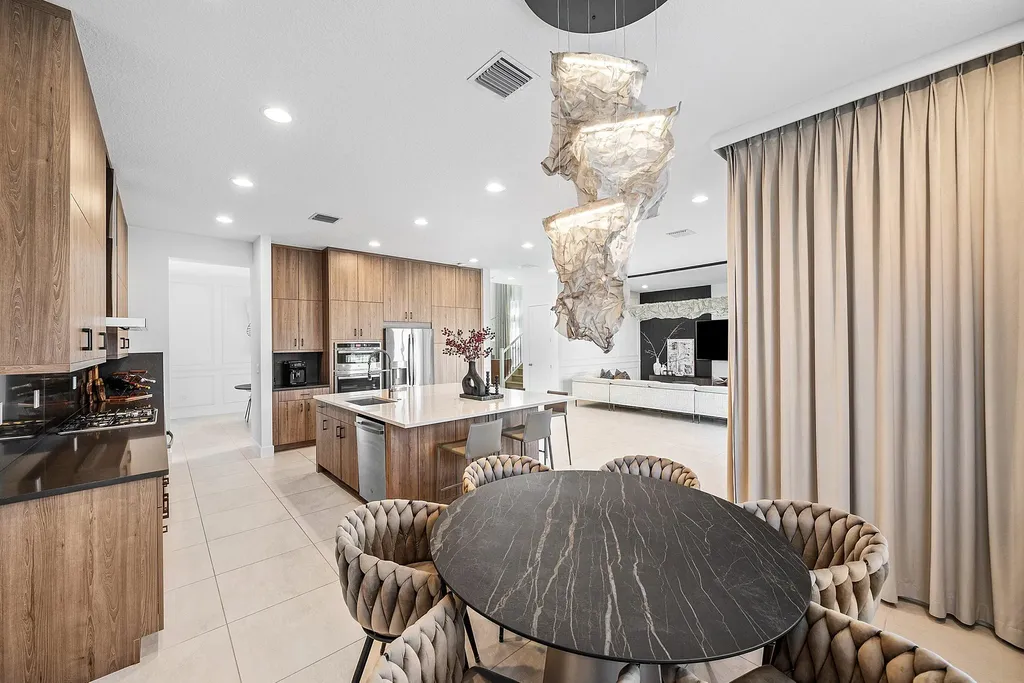 8325 Royal County Down Road Boca Raton FL 33434