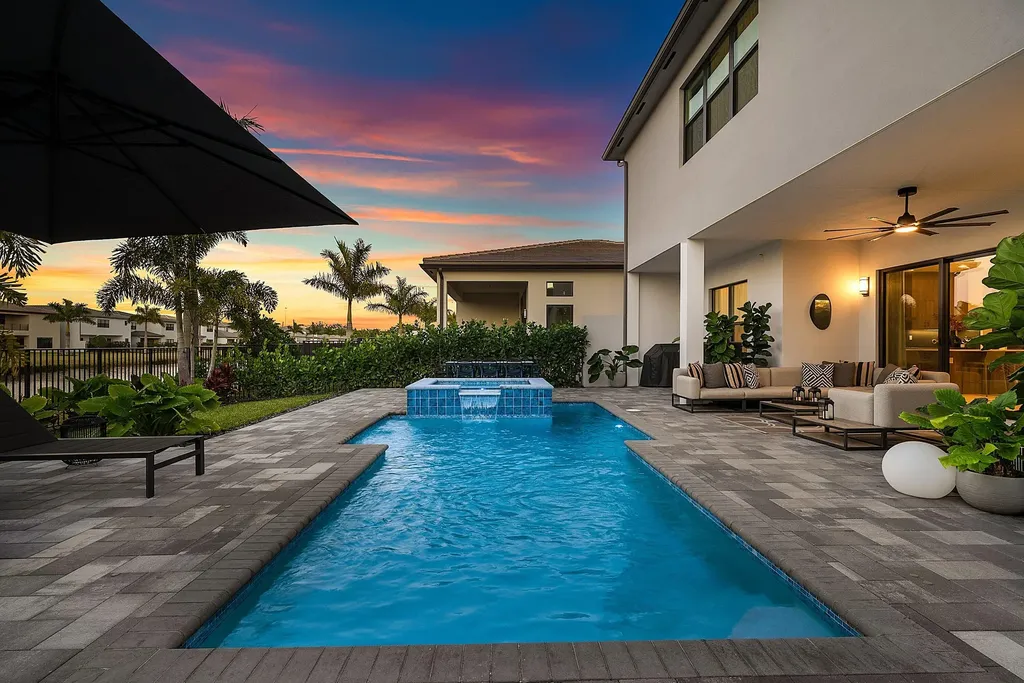 8325 Royal County Down Road Boca Raton FL 33434