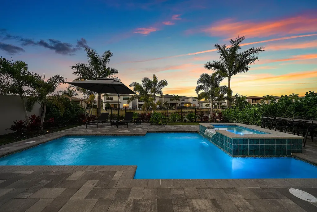 8325 Royal County Down Road Boca Raton FL 33434