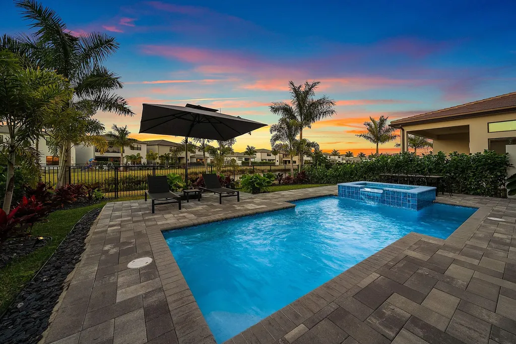 8325 Royal County Down Road Boca Raton FL 33434