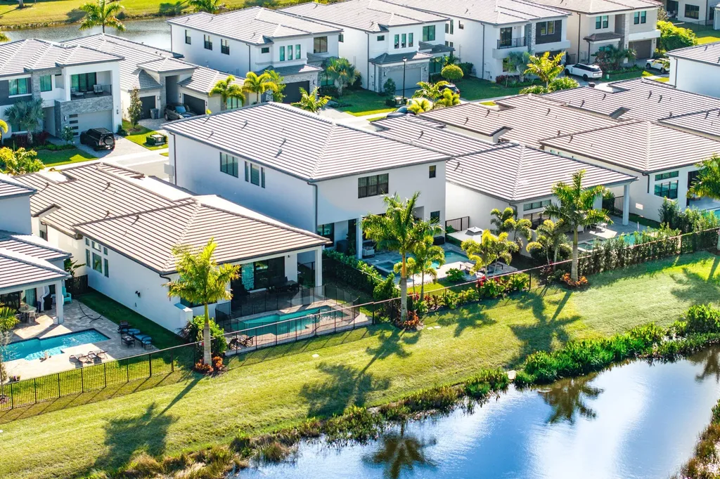 8325 Royal County Down Road Boca Raton FL 33434