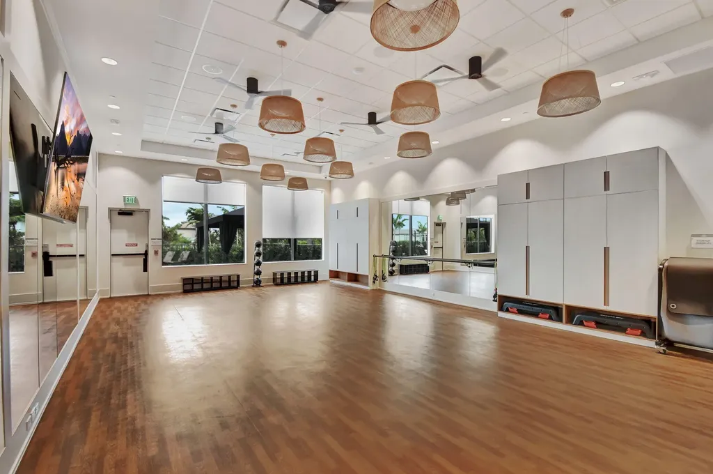 8325 Royal County Down Road Boca Raton FL 33434