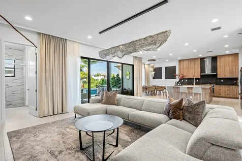 8325 Royal County Down Road Boca Raton FL 33434