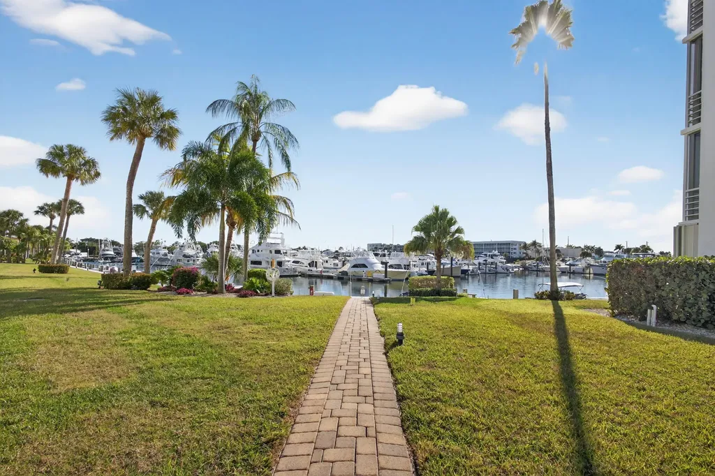 21 Yacht Club Drive North Palm Beach FL 33408