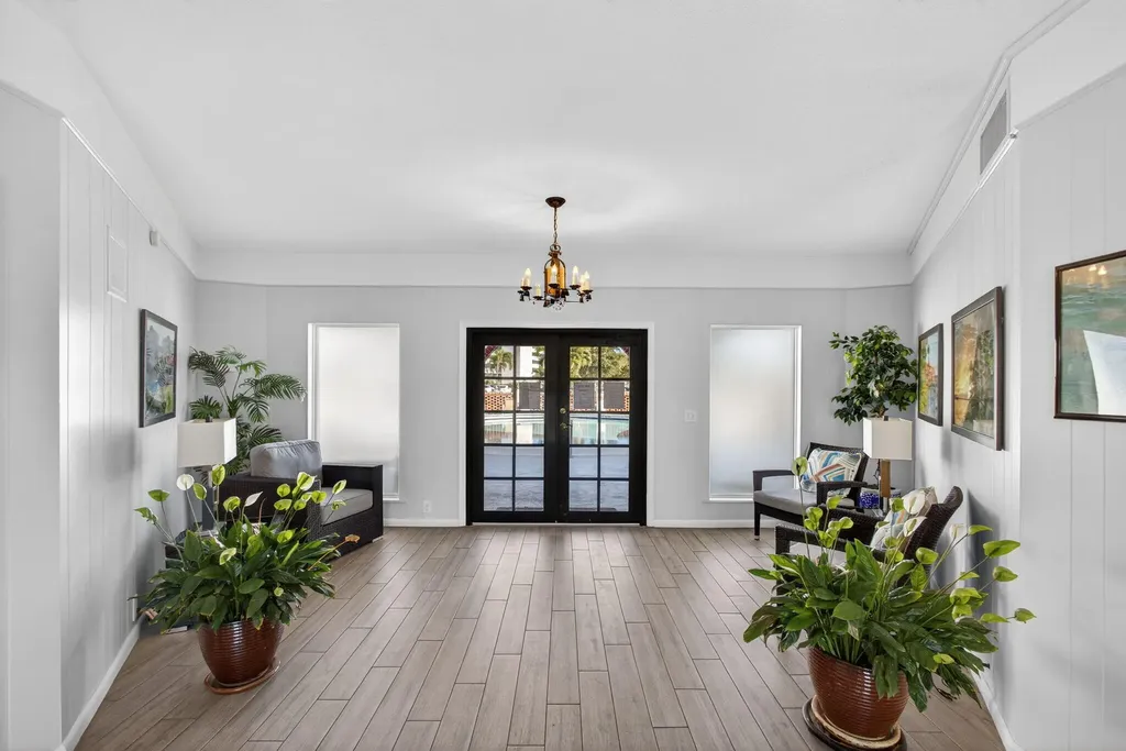 21 Yacht Club Drive North Palm Beach FL 33408