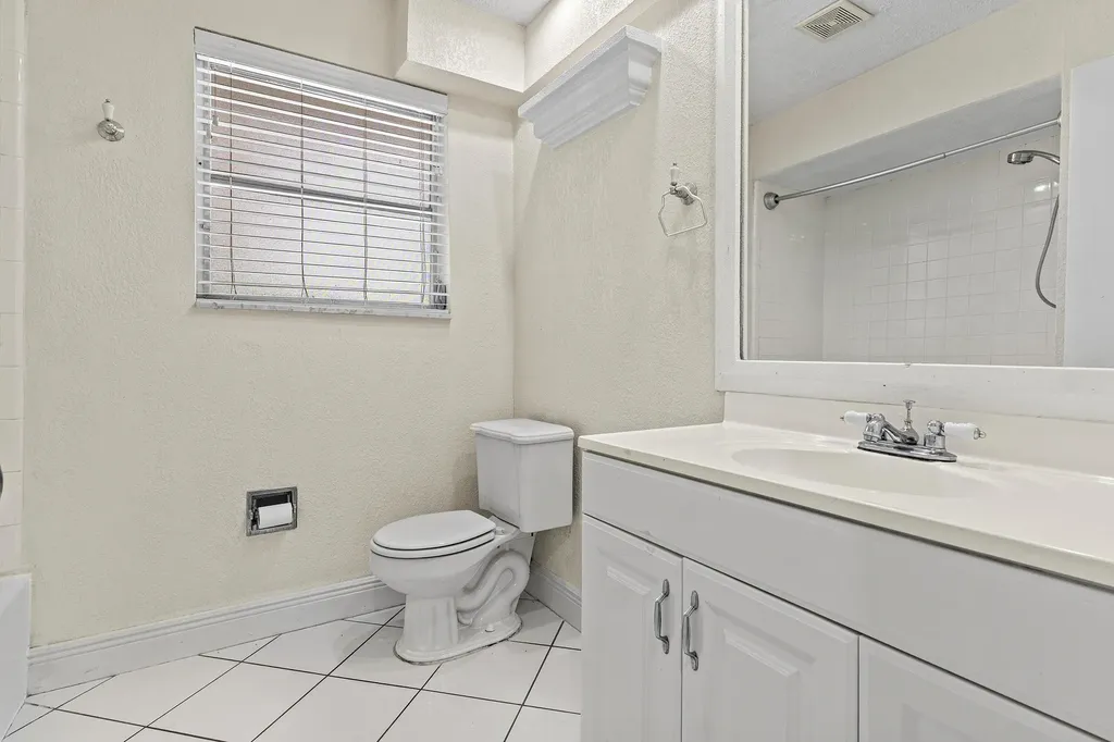 4195 Maurice Drive Delray Beach FL 33445
