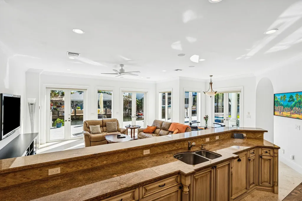 808 Dover Street Boca Raton FL 33487