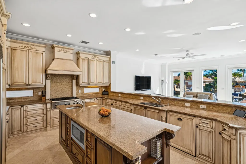808 Dover Street Boca Raton FL 33487