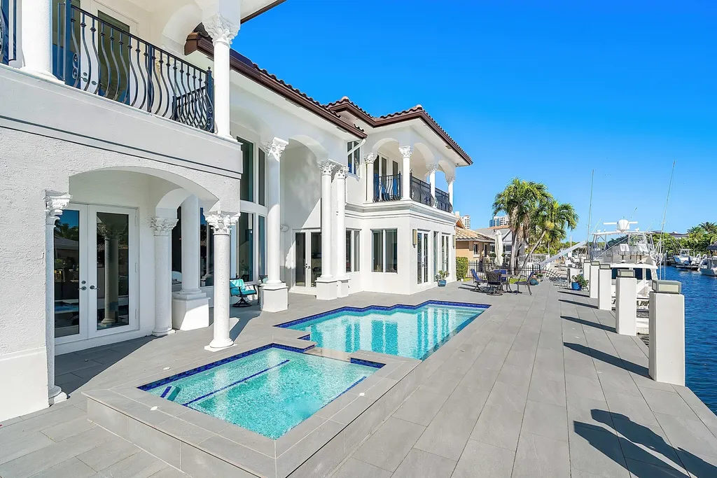 808 Dover Street Boca Raton FL 33487