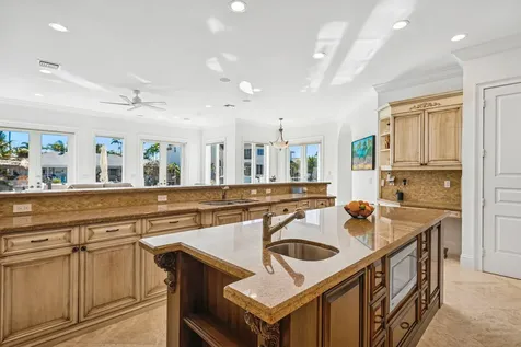 808 Dover Street Boca Raton FL 33487