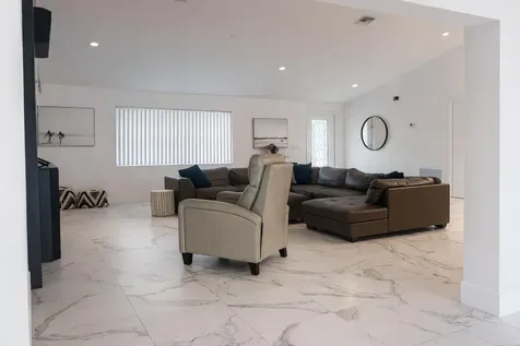 832 NW 108th Lane Coral Springs FL 33071