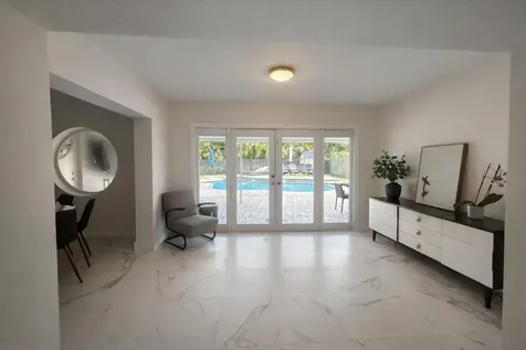 832 NW 108th Lane Coral Springs FL 33071