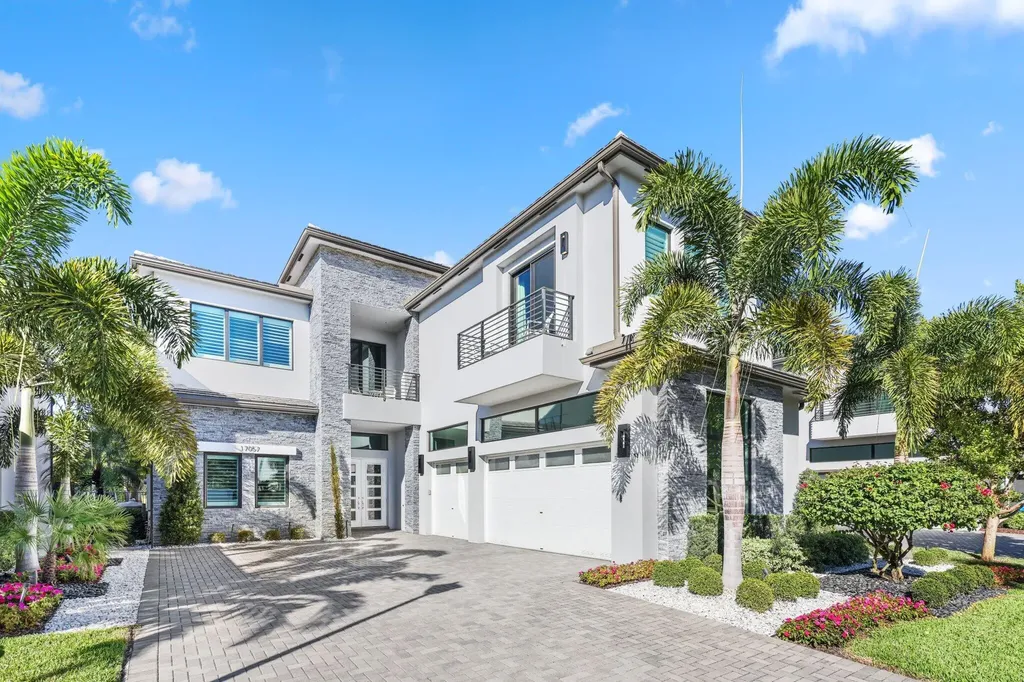 17057 Cappuccino Way Boca Raton FL 33496
