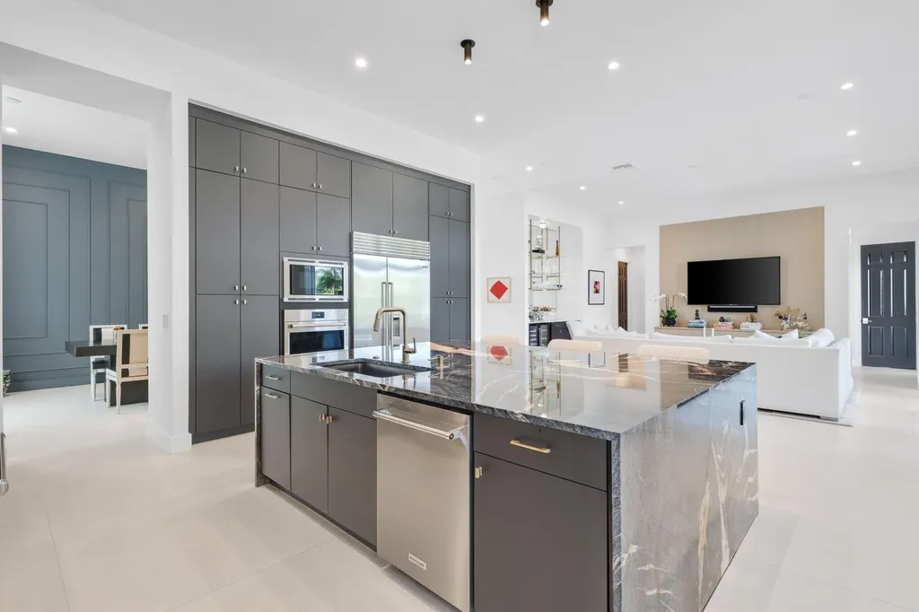 17057 Cappuccino Way Boca Raton FL 33496