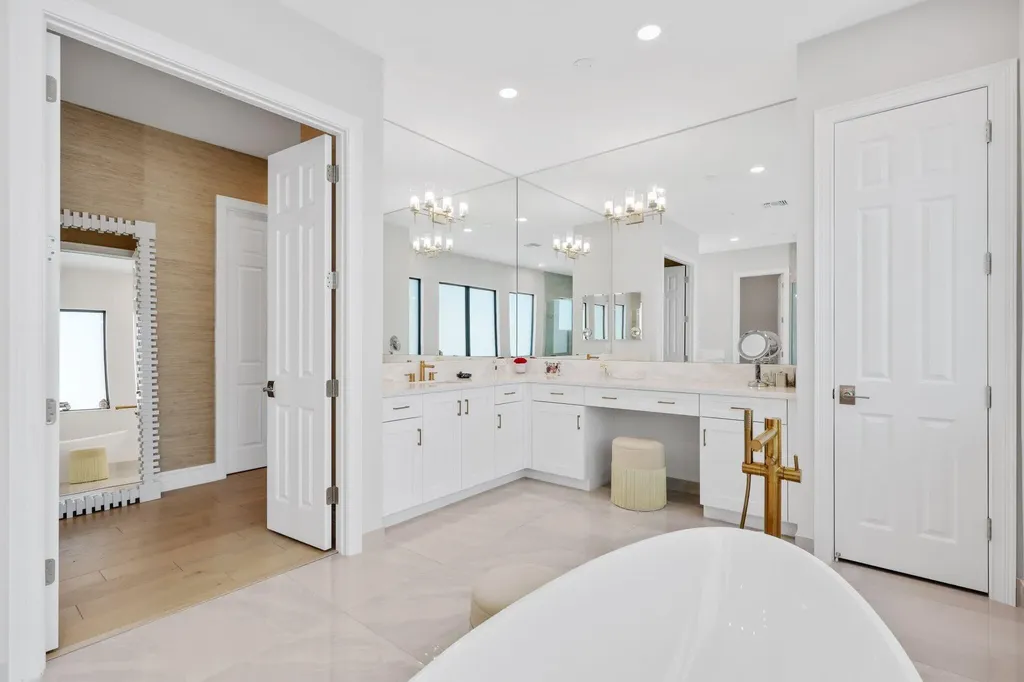 17057 Cappuccino Way Boca Raton FL 33496